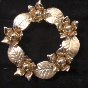 Gold Tone Wreath Brooch